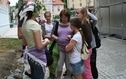 <p>Na zdjęciu znajduje się grupa młodzieży i dzieci</p>